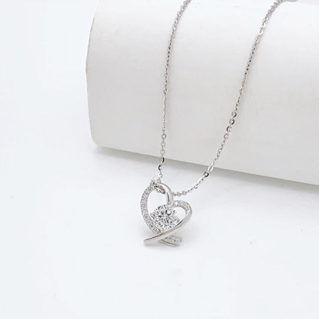 Moissanite 925 Silver Heart Pendant Trendy Personalized Necklace