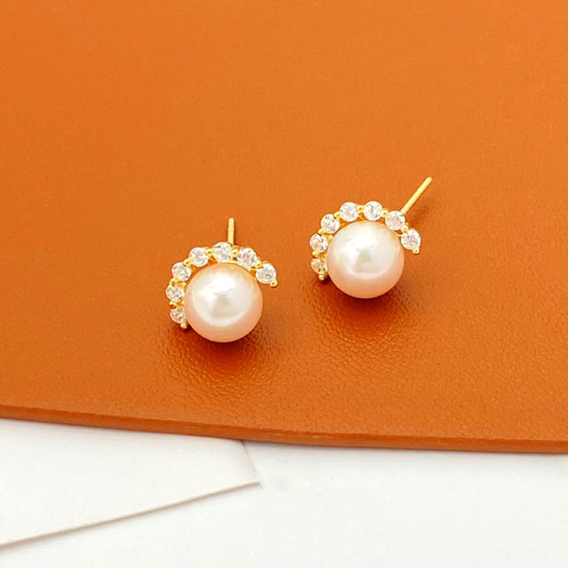 Natural Seawater Pearl 925 Silver Stud Earrings, featuring a simple and delicate design for women