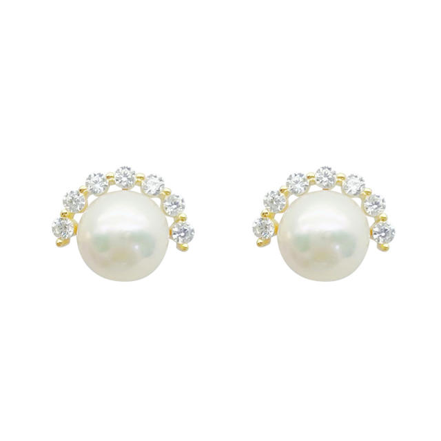Natural Seawater Pearl 925 Silver Stud Earrings, featuring a simple and delicate design for women
