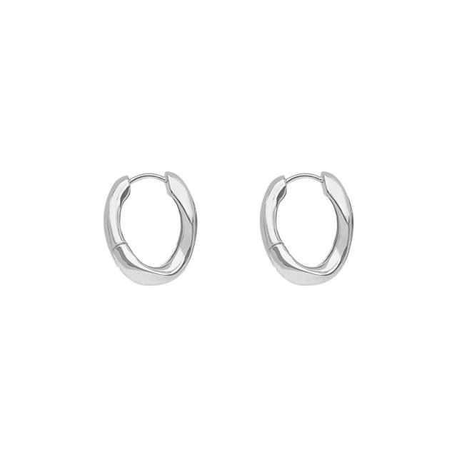 925 Silver Lightweight Luxury Metal-inspired Earrings with a Cool and Minimalist Style, Perfect for Fashionable and Trendy Everyday Wear