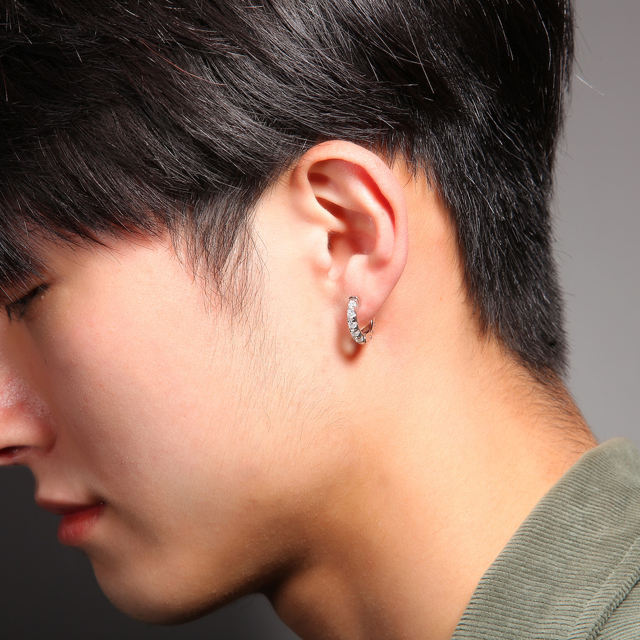 Hip-hop minimalist zirconia huggies earrings