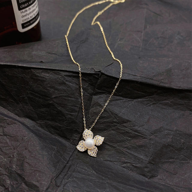 S925 silver single pearl four petals flower necklace