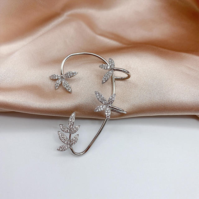 Fashion zirconia flower cuff earring