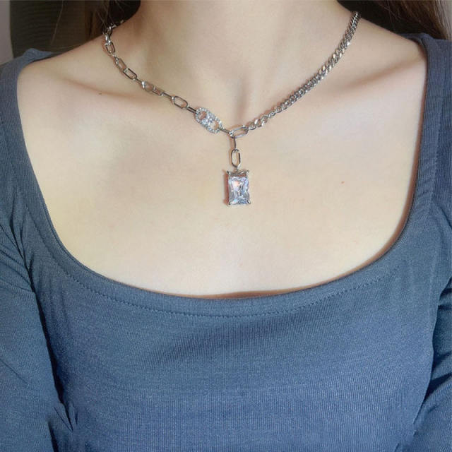 Geometric zirconia pendant chain necklace