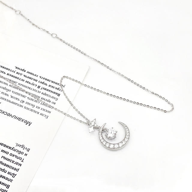 S925 silver zirconia crescent moon necklace